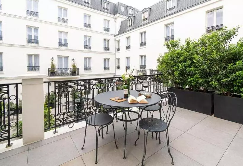 Suite with Terrace, Hôtel & Spa Napoléon