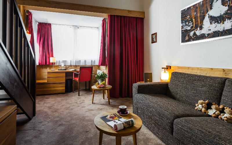 اتاق اجرایی, Experimental Chalet Val D’isère