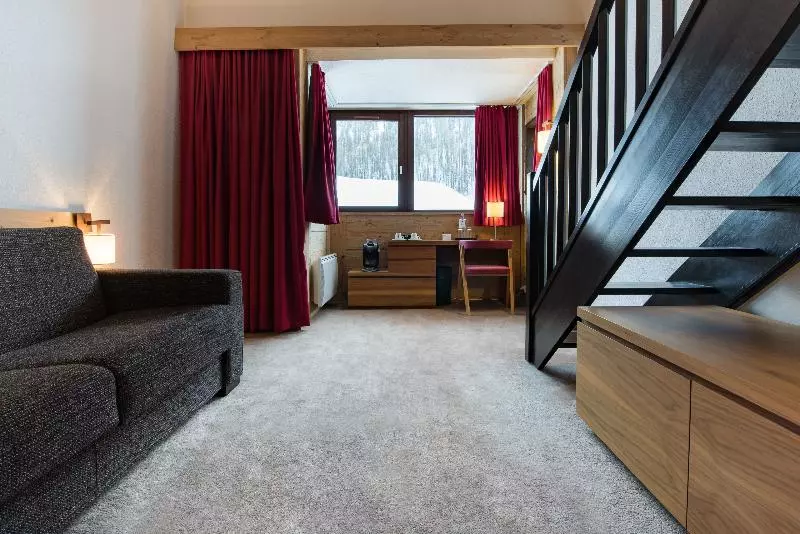 اتاق اجرایی, Experimental Chalet Val D’isère