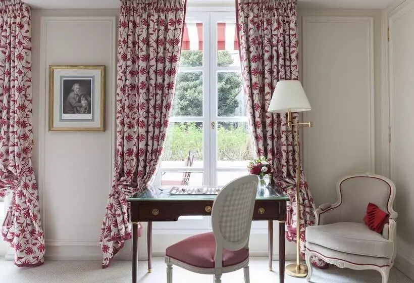 デラックスルーム, Le Bristol Paris  An Oetker Collection