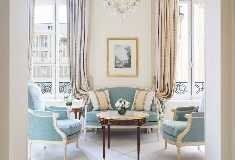 ジュニアスイート, Le Bristol Paris  An Oetker Collection