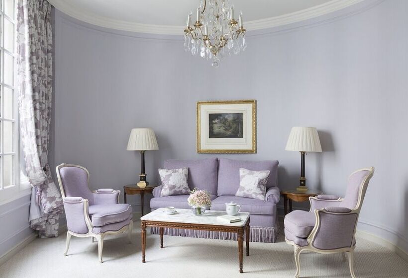 Junior Suite Deluxe, Le Bristol Paris  An Oetker Collection