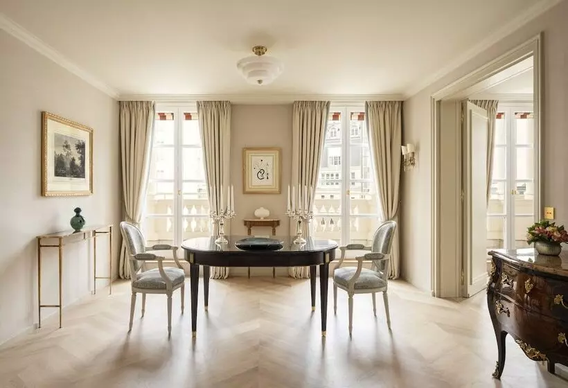 テラス付スイート, Le Bristol Paris  An Oetker Collection