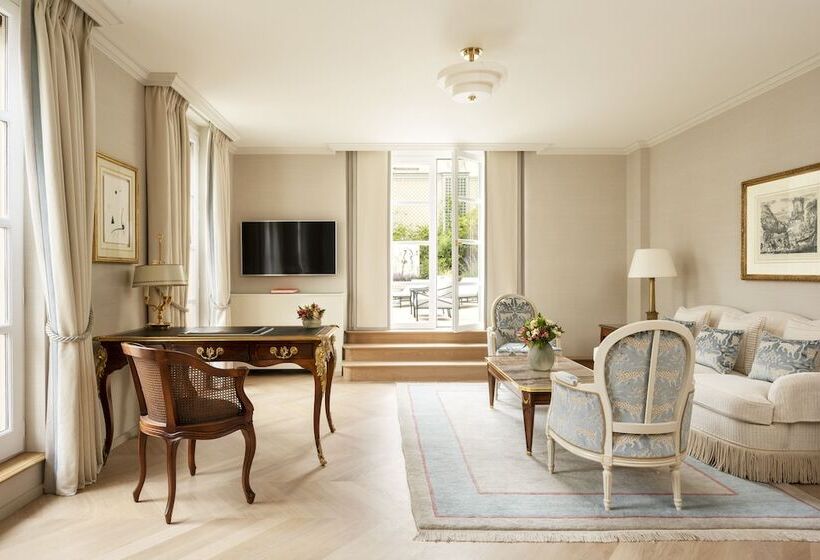 Suite avec Terrasse, Le Bristol Paris  An Oetker Collection