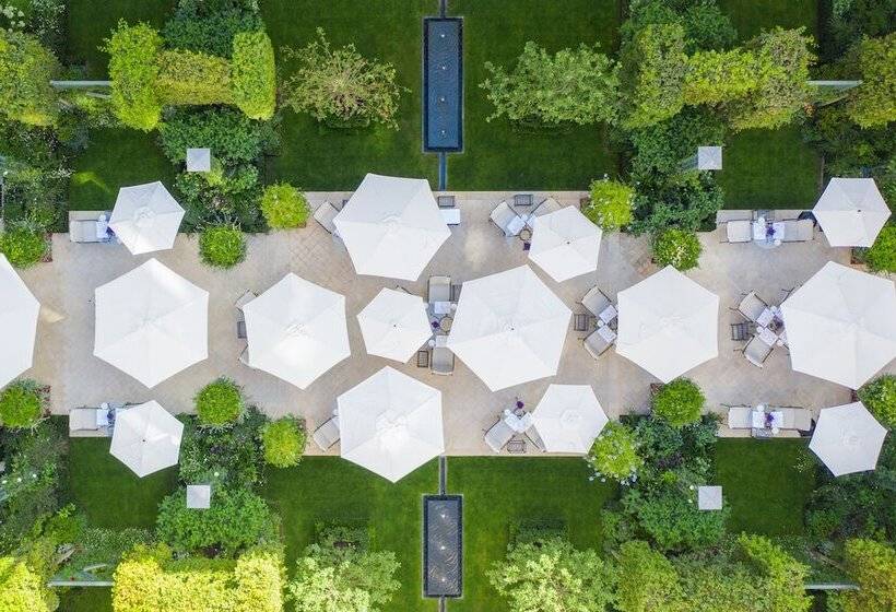 Suite avec Terrasse, Le Bristol Paris  An Oetker Collection