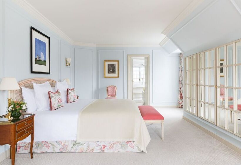 Suite avec Vues, Le Bristol Paris  An Oetker Collection