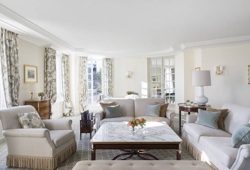 Suite avec Vues, Le Bristol Paris  An Oetker Collection