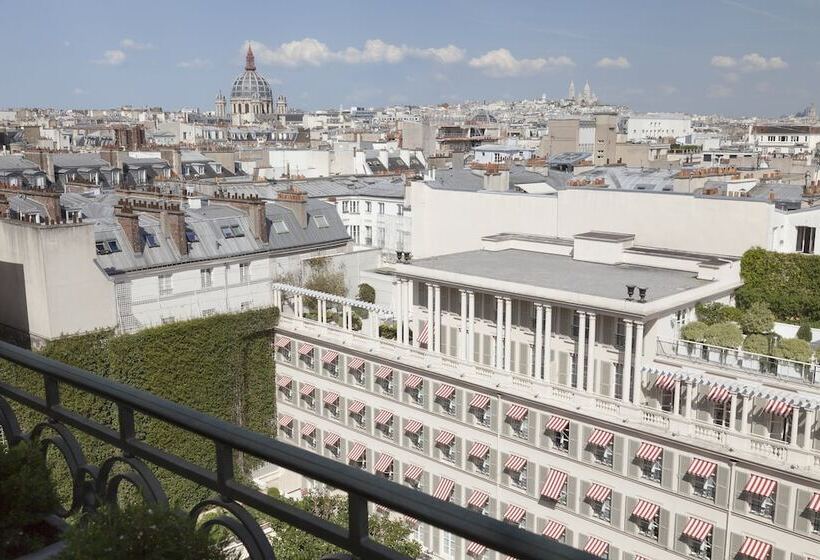 Suite avec Vues, Le Bristol Paris  An Oetker Collection