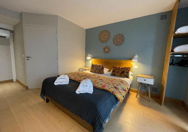 Chambre Deluxe Vue Jardin, Le Bristol Paris  An Oetker Collection