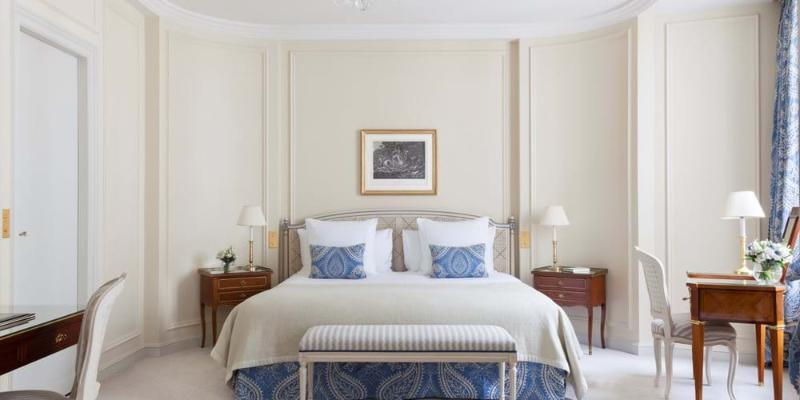 Chambre Prestige, Le Bristol Paris  An Oetker Collection