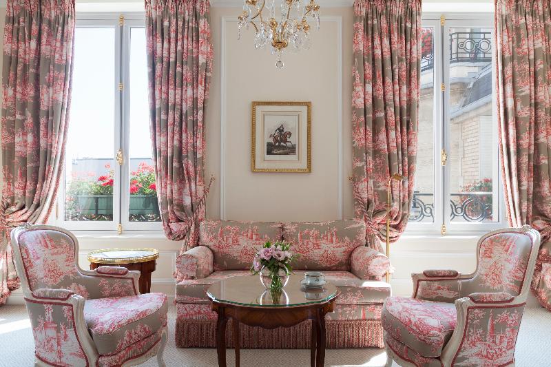 庭の見えるジュニアスイート, Le Bristol Paris  An Oetker Collection