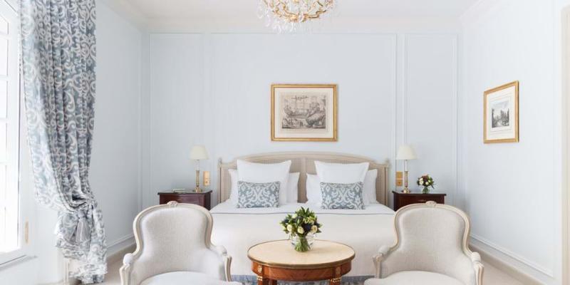Chambre Deluxe, Le Bristol Paris  An Oetker Collection