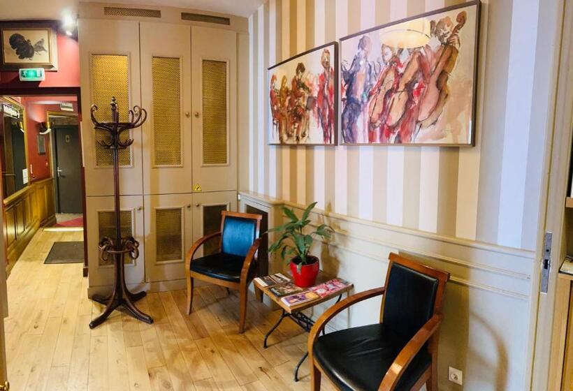 Номер Стандарт, & Restaurant Le Central Trouville