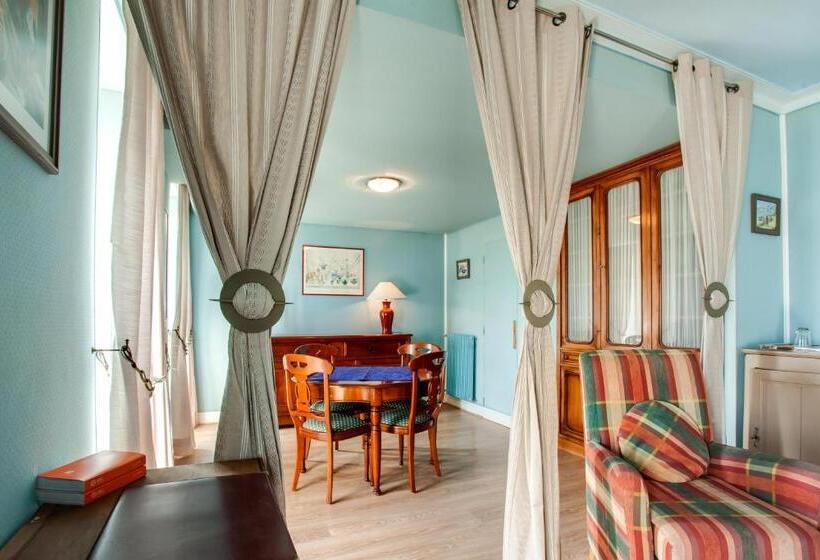 Apartamento 2 Dormitórios, Logis Hôtel Restaurant Le Goyen