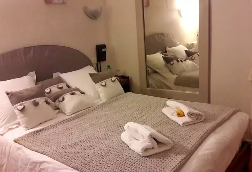 Standard-huone, Logis Hôtel Et Restaurant Du Dauphin