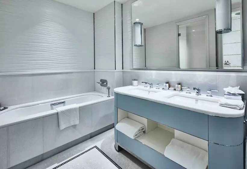 Junior Suite avec Terrasse, Martinez, In The Unbound Collection By Hyatt
