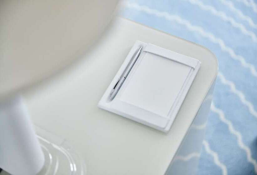 Chambre Premium Vue Mer, Martinez, In The Unbound Collection By Hyatt