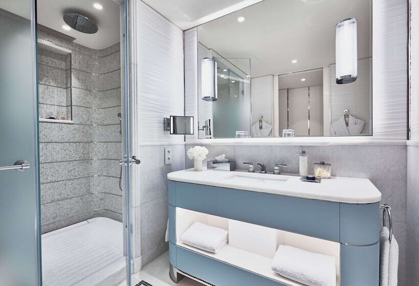 Junior Suite Vue Mer, Martinez, In The Unbound Collection By Hyatt