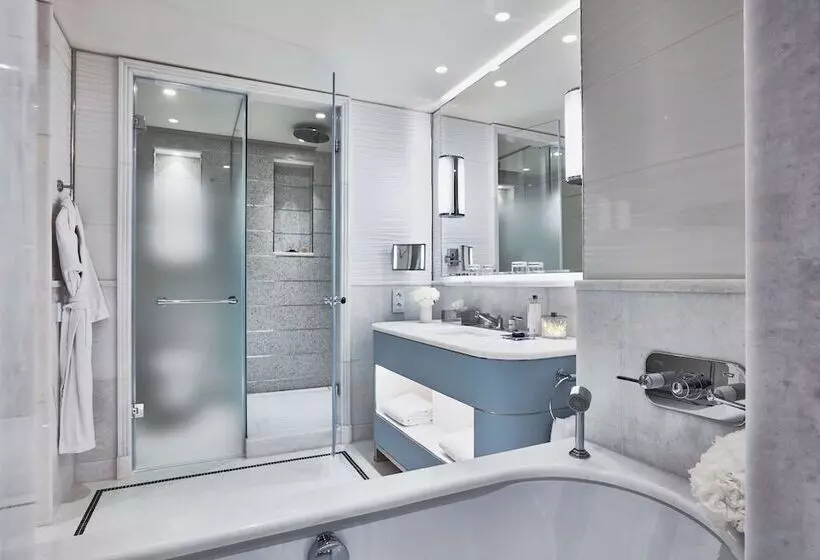 Junior Suite Vue Mer, Martinez, In The Unbound Collection By Hyatt