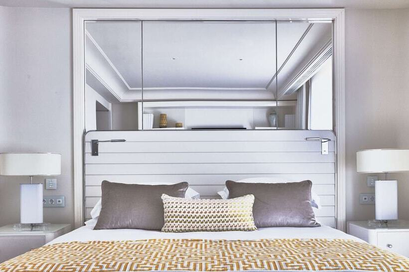 Chambre Familiale, Martinez, In The Unbound Collection By Hyatt