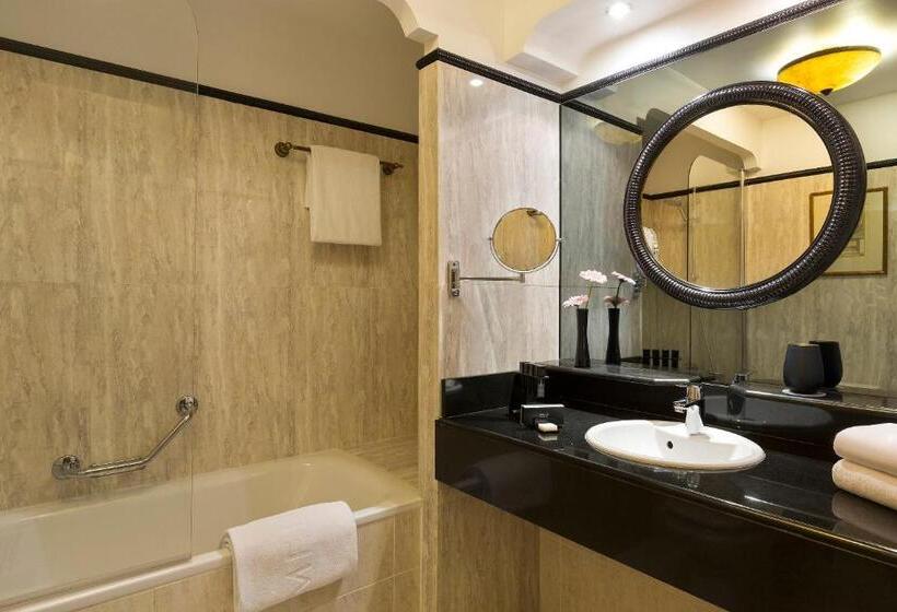 اتاق استاندارد یک نفره, Melia Paris Vendôme