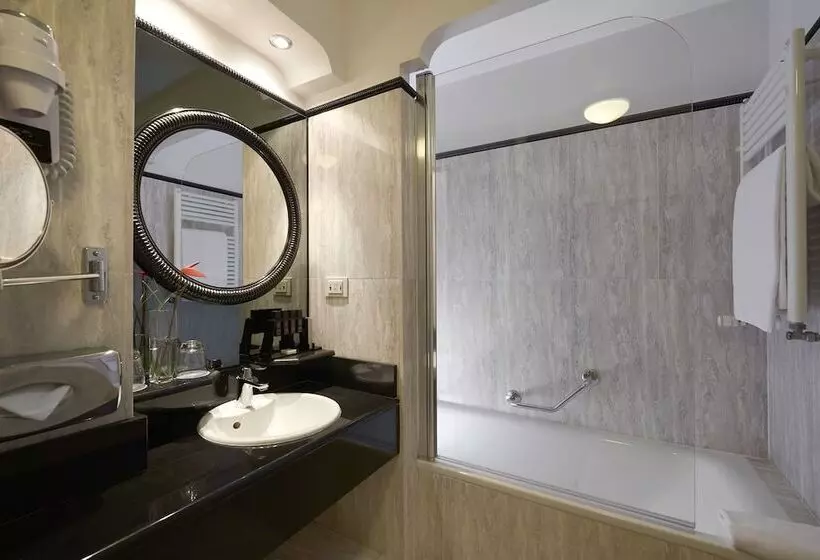 Camera Standard, Melia Paris Vendôme
