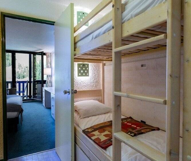 غرفة قياسية رباعية, Lake Hotel Courchevel 1850