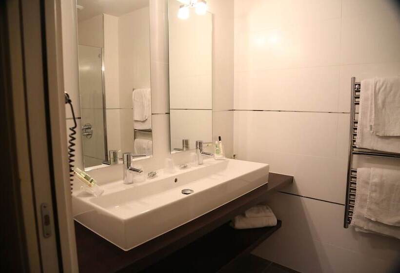 スーペリアールーム, Moliere