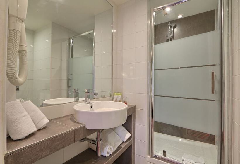 コンフォートルーム, Mondial