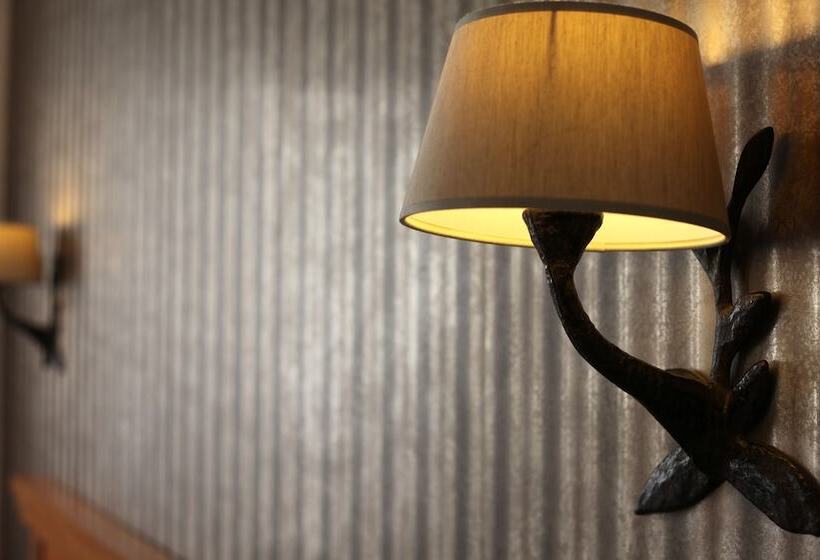 コンフォートルーム, Mondial