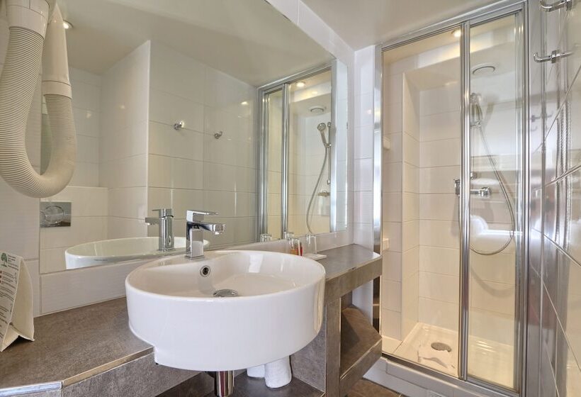 バルコニー付きスーペリアルーム, Mondial