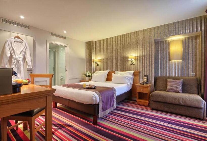 スーペリアトリプルルーム, Mondial