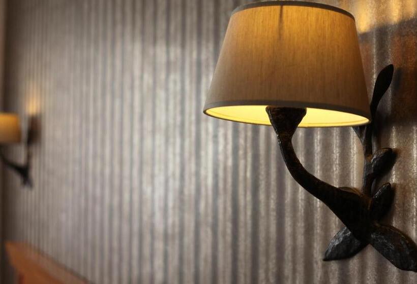 スーペリアファミリールーム, Mondial