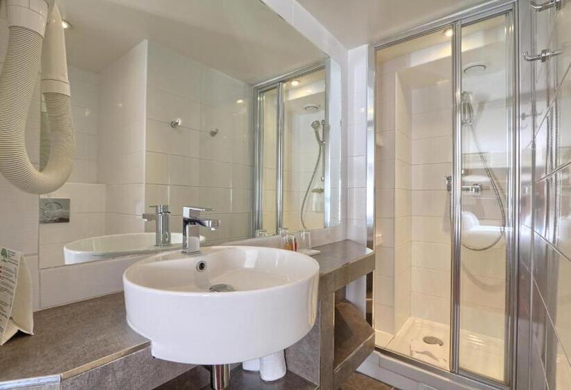 スーペリアールーム, Mondial