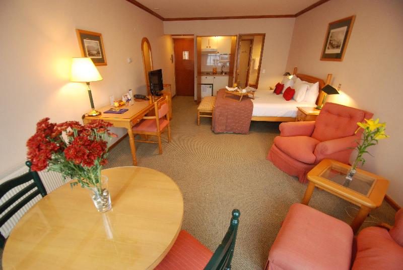 スタンダードトリプルルーム, Mondial