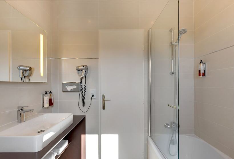 Номер Стандарт Вид на Море, & Spa Les Mouettes