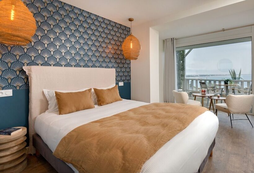 Номер Стандарт Вид на Море, & Spa Les Mouettes