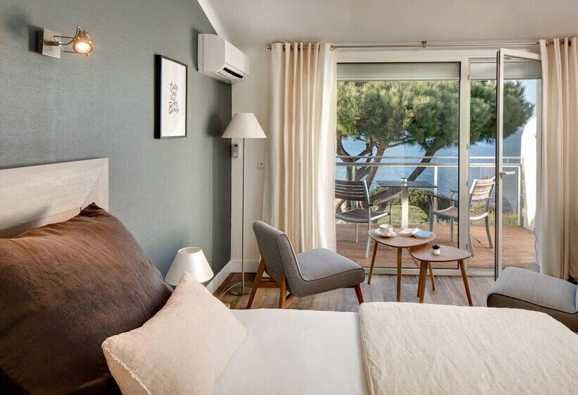 Номер Superior Вид на Море, & Spa Les Mouettes