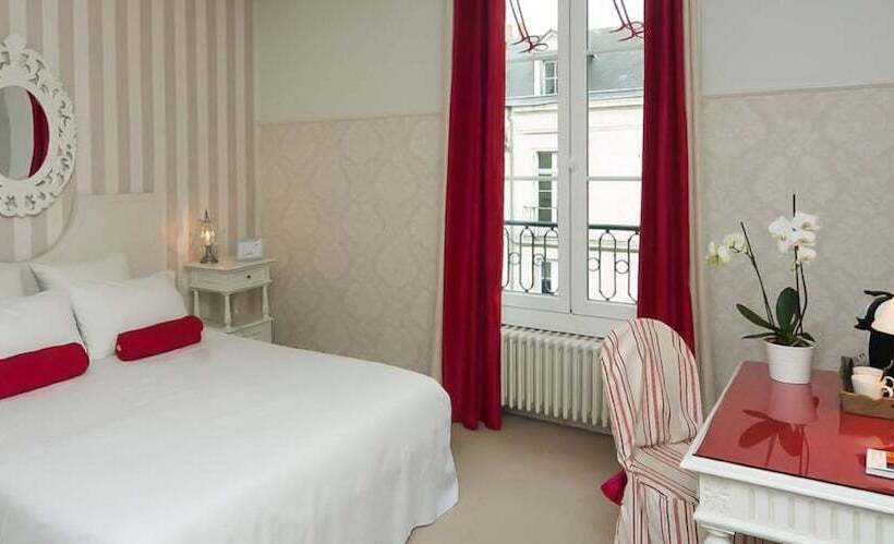 Номер Стандарт Индивидуальный, The Originals Boutique, Hôtel Le Londres, Saumur