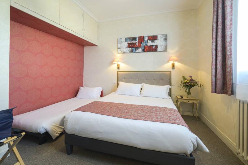 Семейный Номер, The Originals Boutique, Hôtel Normandie, Auxerre