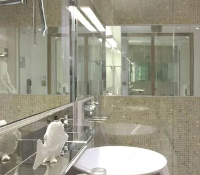 اتاق کلاب, La Villa Saint Germain Des Prés