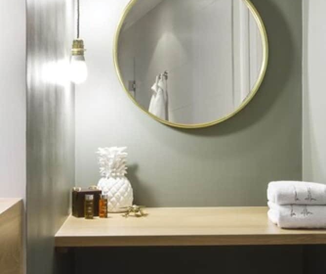 سوییت جونیور, La Villa Saint Germain Des Prés