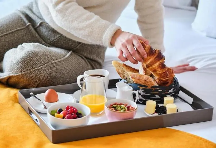 اتاق استاندارد سه تخته با بالکن, Lake Hotel Courchevel 1850