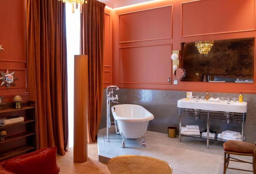 Номер Deluxe с Видом, Novotel Domaine de Maffliers Paris Val D' Oise