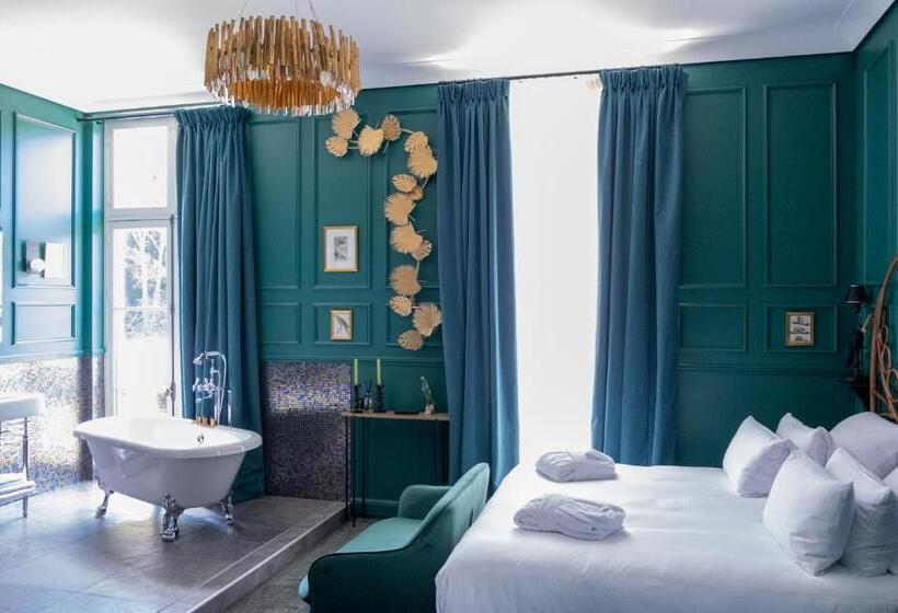 Номер Deluxe с Видом, Novotel Domaine de Maffliers Paris Val D' Oise