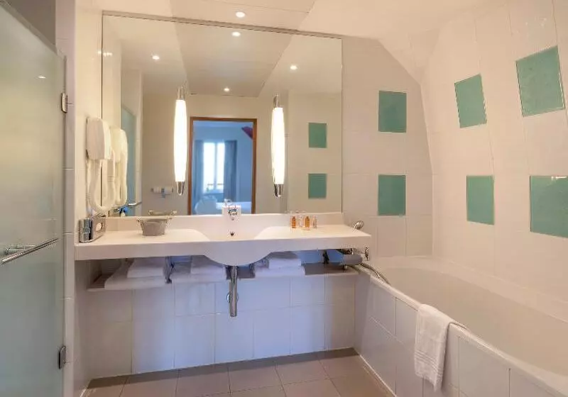 Executive-huone, Novotel Domaine de Maffliers Paris Val D' Oise