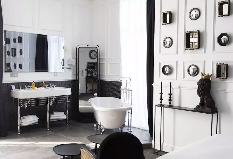 Deluxe-huone Näkymä, Novotel Domaine de Maffliers Paris Val D' Oise