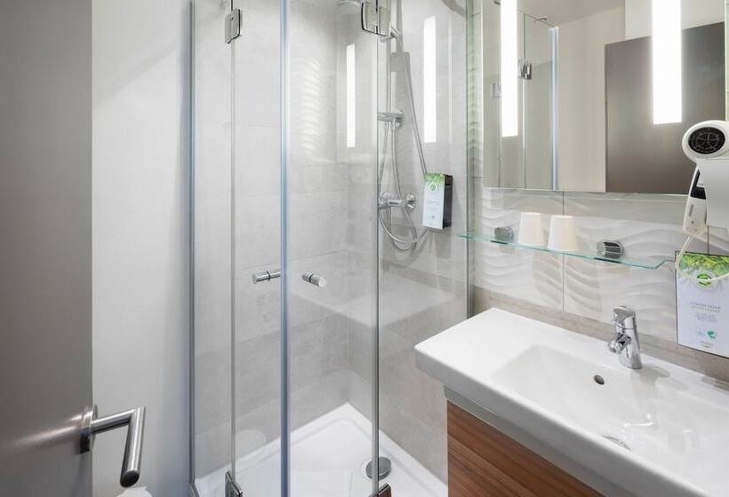 スタンダードルーム, Campanile Annecy Centre Gare