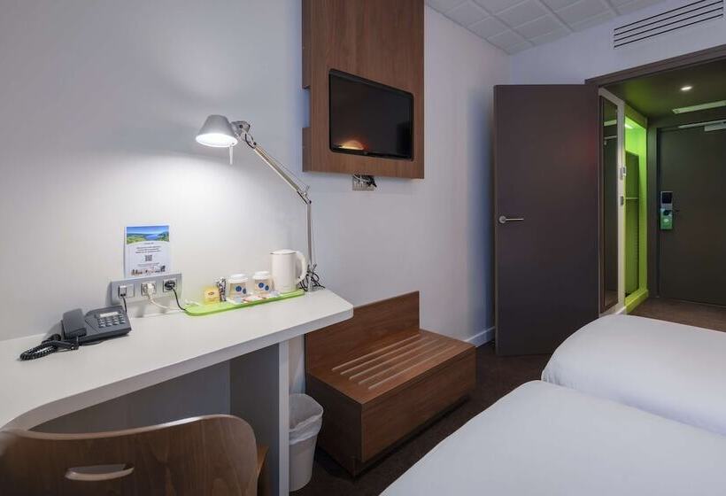 Номер Стандарт, Campanile Annecy Centre  Gare