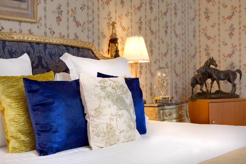 Superior Room, Chateau De Beauvois  La Maison Younan